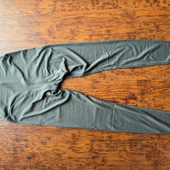 Women's Black High-Waisted Body Butter Leggings - Picture 5 of 5